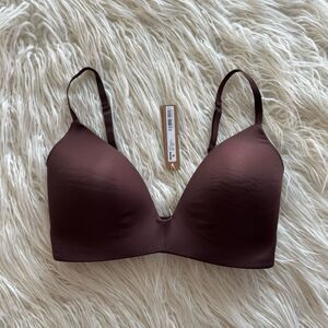 Skims Wireless Form T-shirt Bra Cocoa Size 32DD